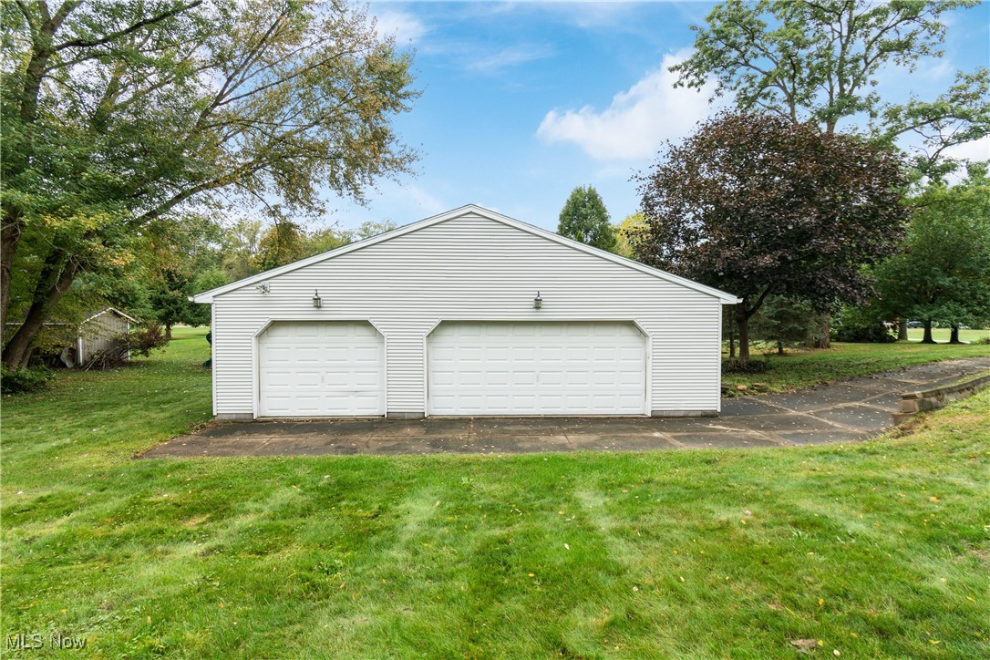 2880 Sweitzer Road Uniontown, OH 44685 - Photo 4 of 30