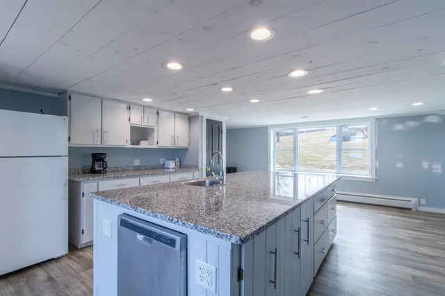 $4,750,000 | 849 Mt Bess Road, Charleston, VT 05872