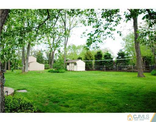 15 Oak Tree Road Monmouth Junction, NJ 08852 - Photo 17 of 19 Gallery Image 17