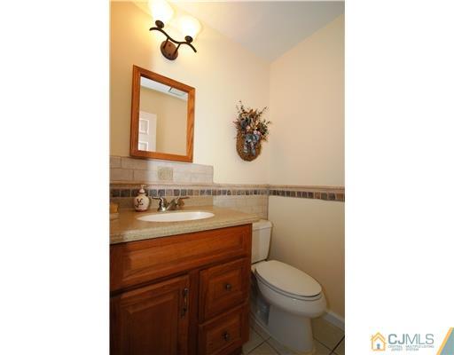15 Oak Tree Road Monmouth Junction, NJ 08852 - Photo 10 of 19 Gallery Image 10