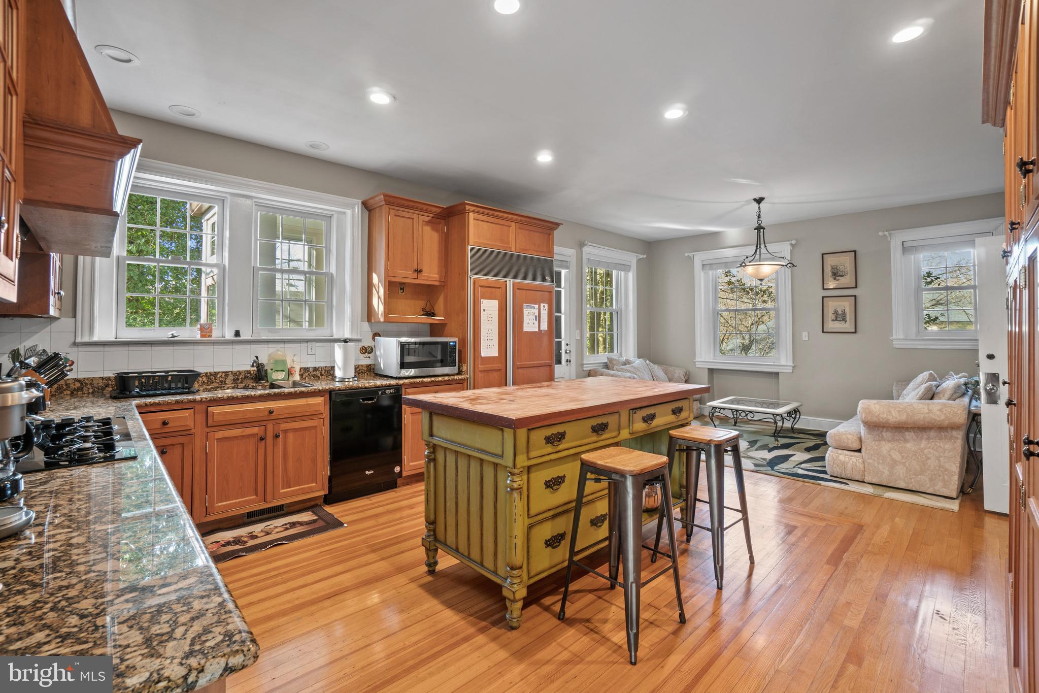 1740 Poplar Lane Northwest Washington, DC 20012 - Photo 10 of 39