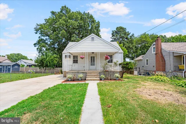 $2,800 | 303 Miles Road, Essex, MD 21221