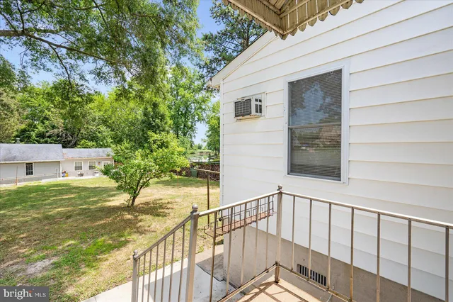 $2,800 | 303 Miles Road, Essex, MD 21221