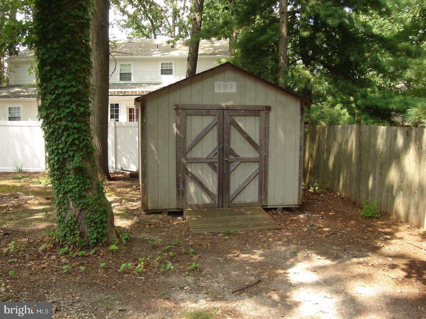 978 North Beecham Road Williamstown, NJ 08094 - Photo 3 of 14