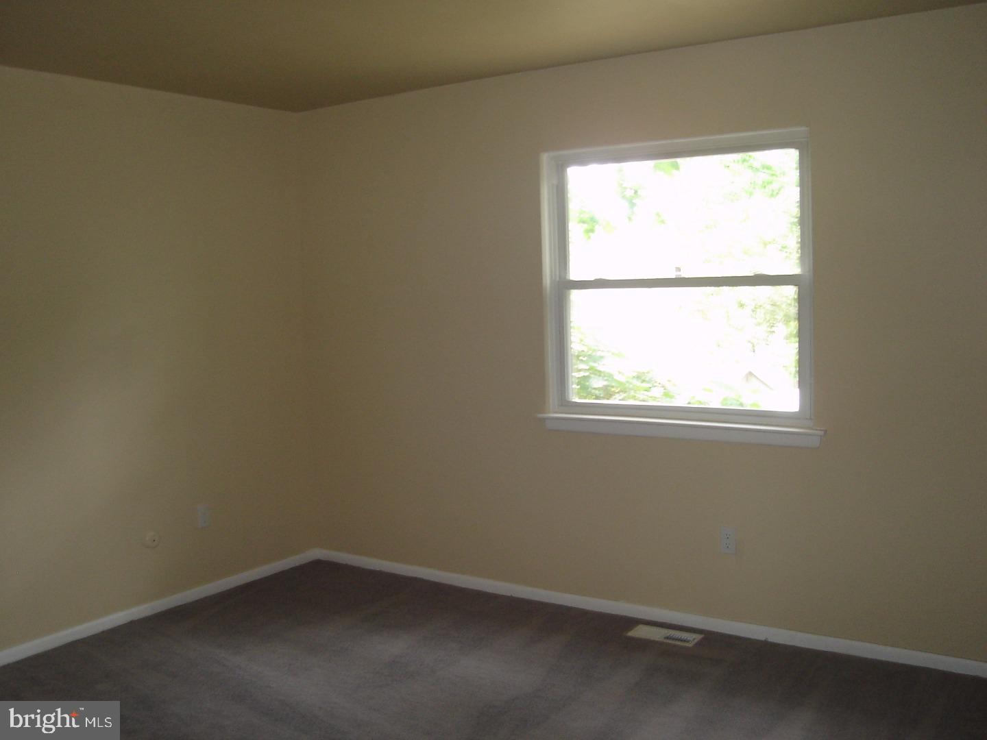 978 North Beecham Road Williamstown, NJ 08094 - Photo 8 of 14