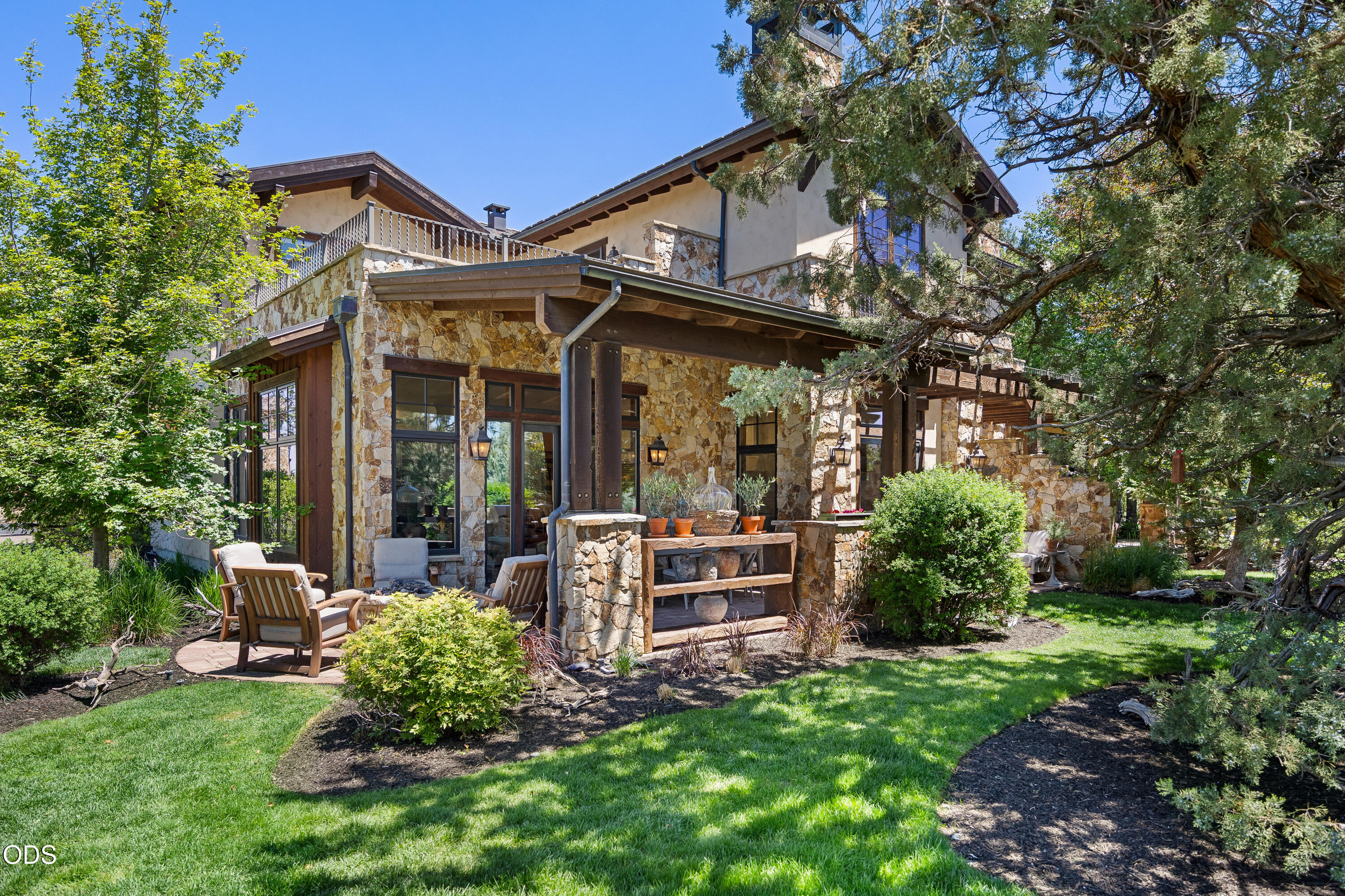 65653 Swallows Nest Lane Bend, OR 97701 - Photo 47 of 76