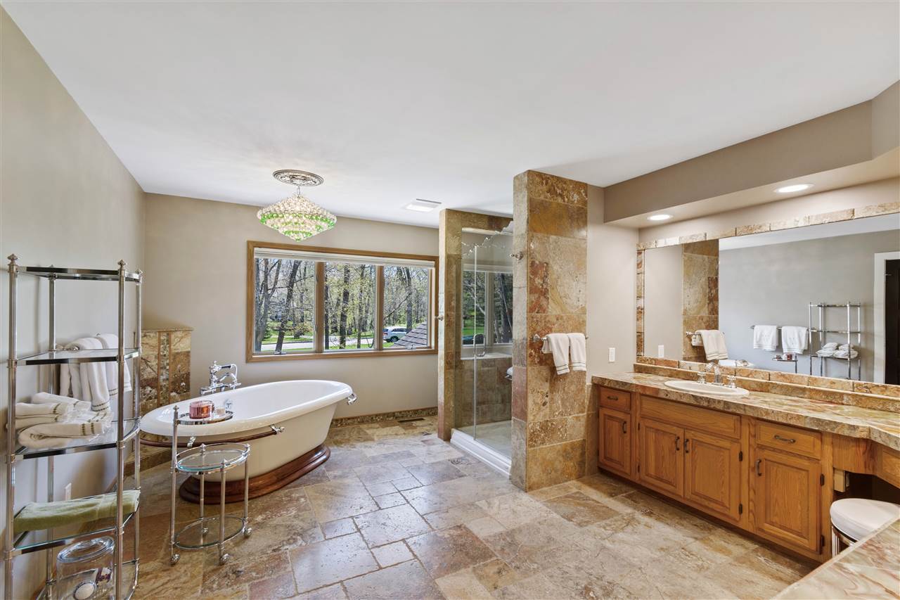 4852 Deer View Road Cedar Rapids, IA 52411 - Photo 15 of 26 Gallery Image 15