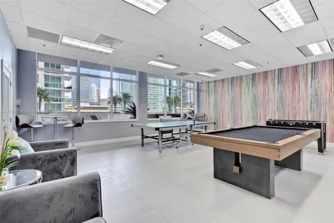 a picture of city view