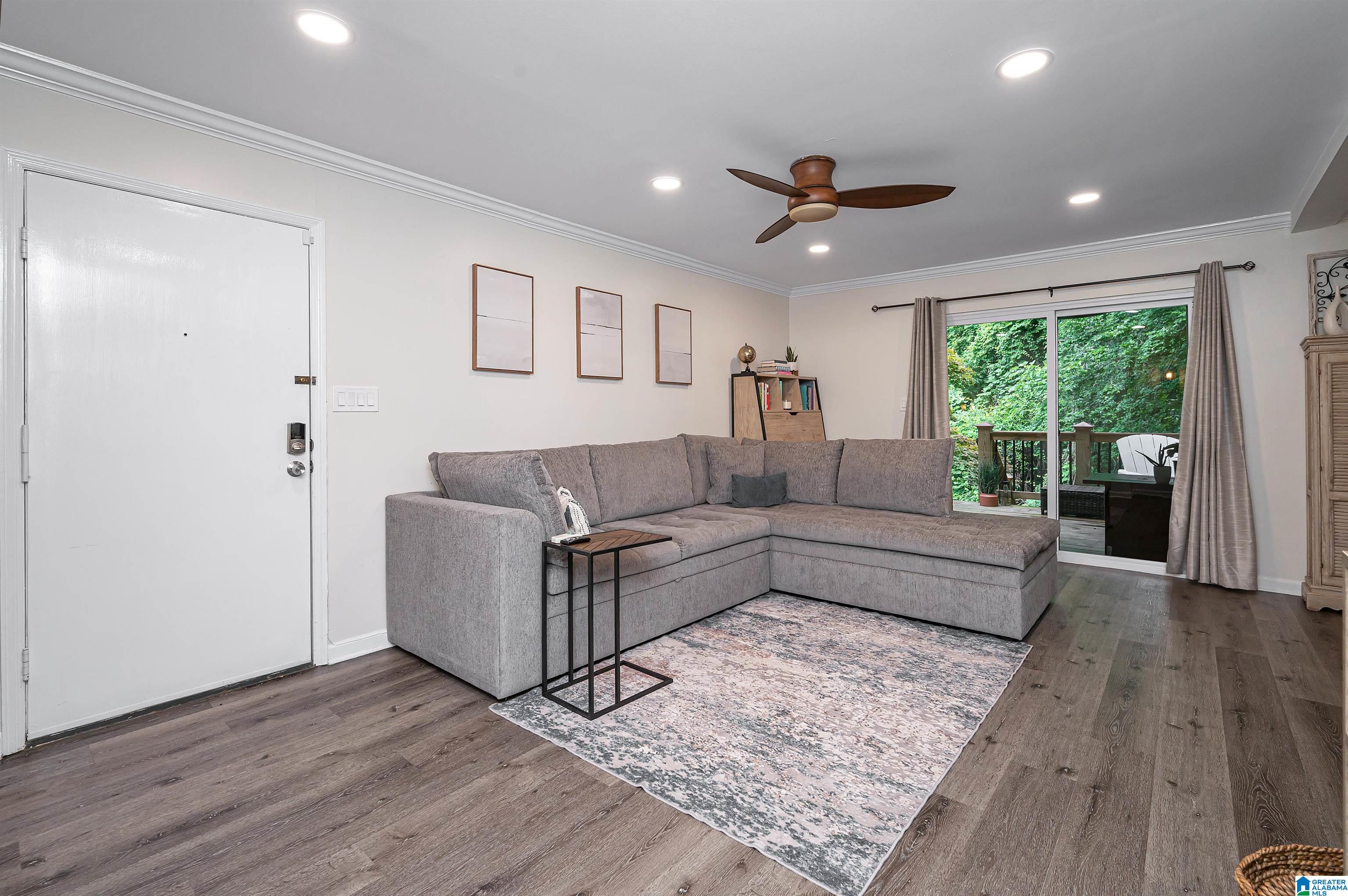 152 W Green, Unit 152 Birmingham, AL 35243 - Photo 2 of 40