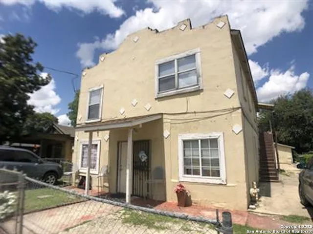 $1,375 | 351 Cortez Avenue, Unit 2, San Antonio, TX 78237