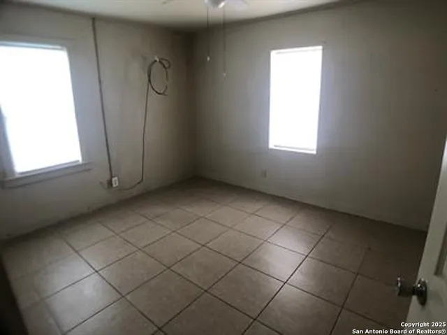 $1,375 | 351 Cortez Avenue, Unit 2, San Antonio, TX 78237