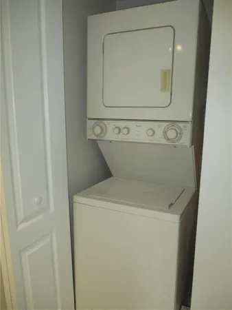 $1,950 | 3000 Northwest 42nd Avenue, Unit B410, Coconut Creek, FL 33066
