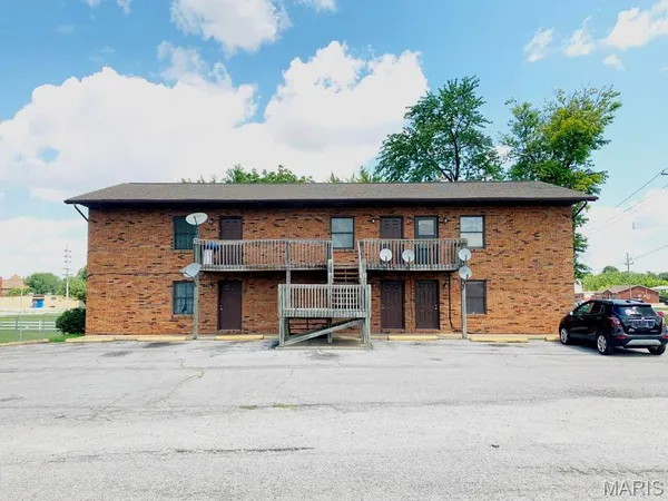 $900 | 101 West 5th Street, Unit 6, Cahokia, IL 62206