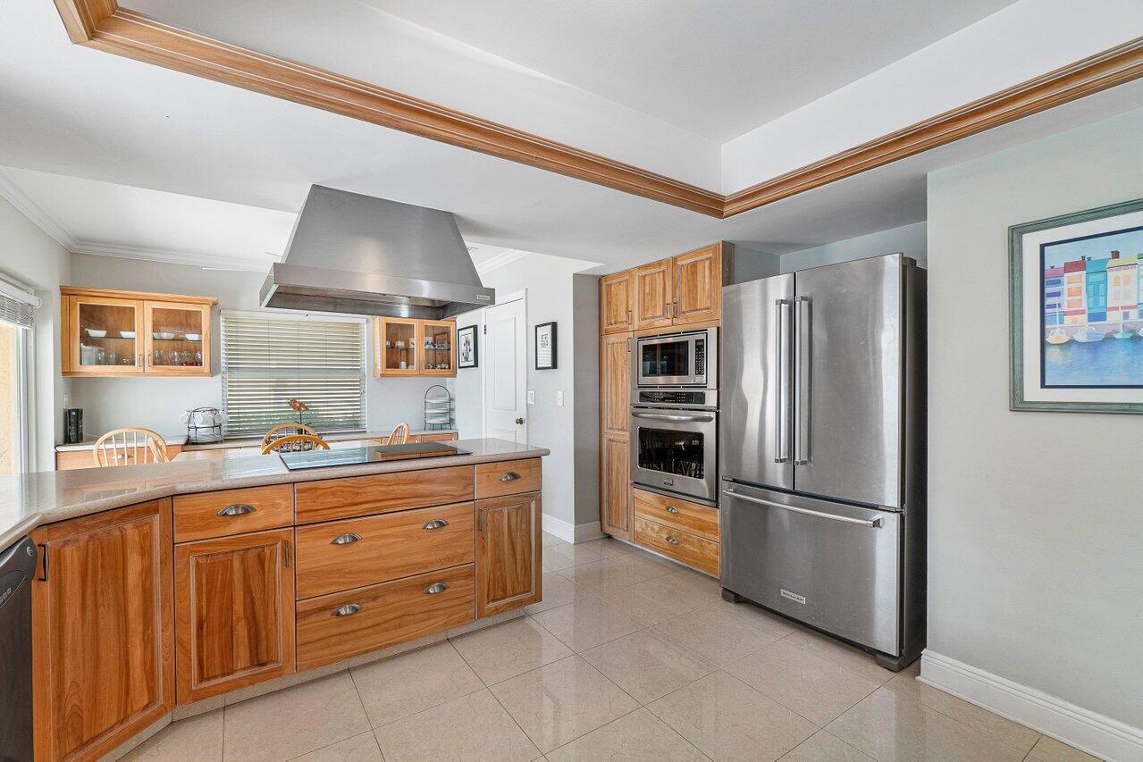 1514 Southwest 6th Terrace Boca Raton, FL 33486 - Photo 11 of 32 KITCHEN 3
