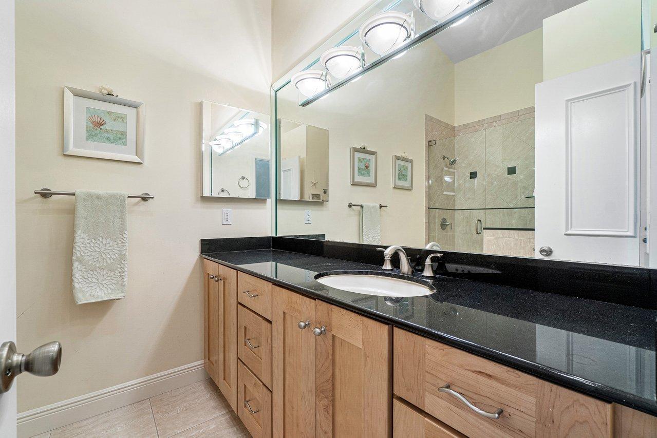 1514 Southwest 6th Terrace Boca Raton, FL 33486 - Photo 23 of 32 GUEST BATH