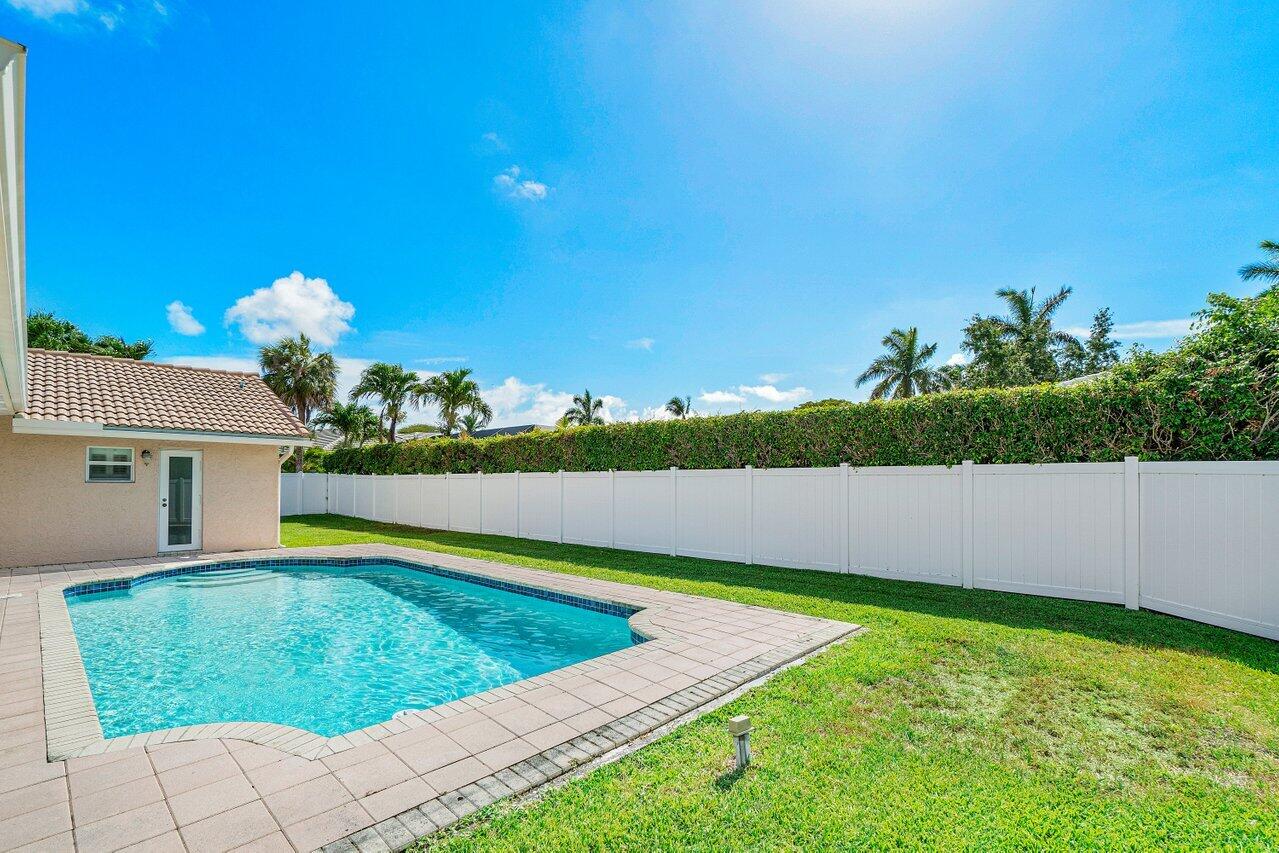 1514 Southwest 6th Terrace Boca Raton, FL 33486 - Photo 29 of 32 BACK YARD POOL AND PRIVACY FENCE