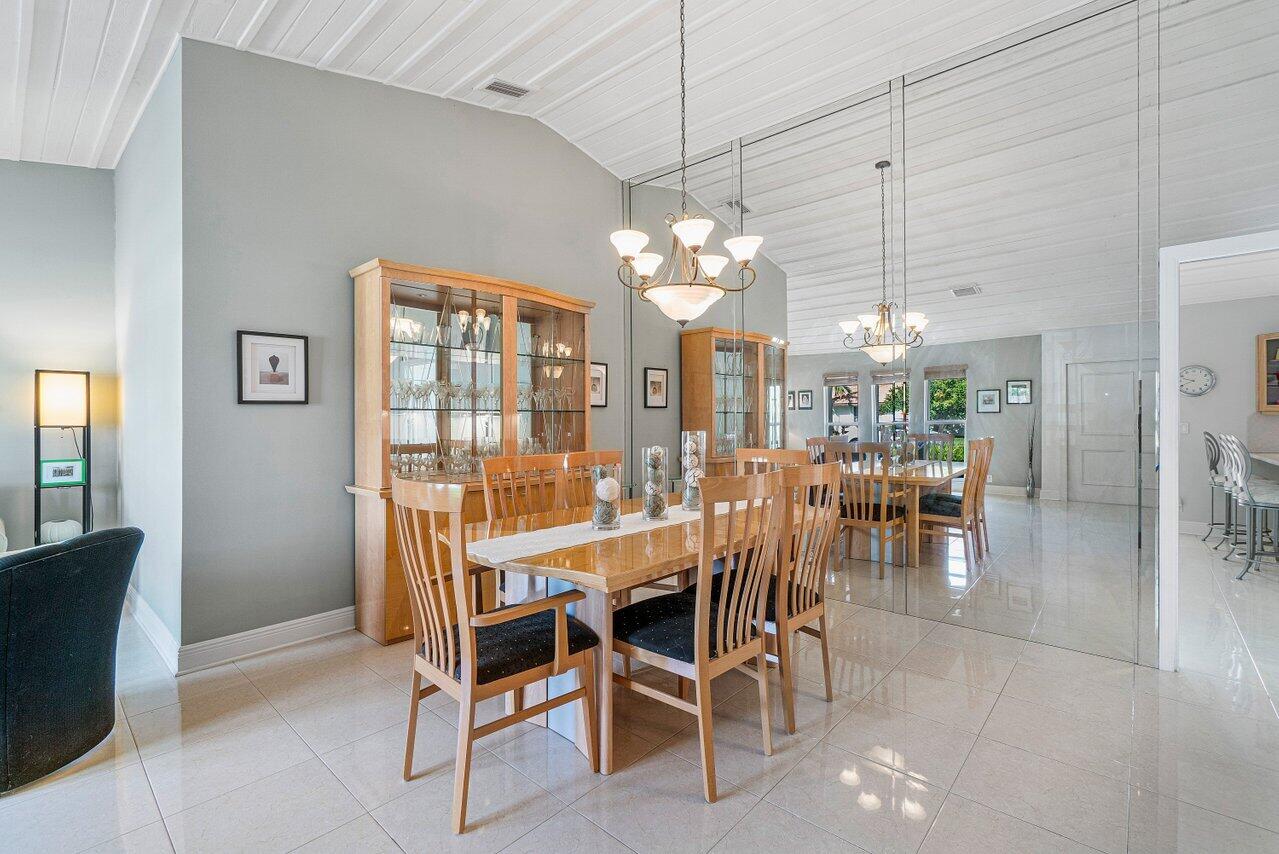 1514 Southwest 6th Terrace Boca Raton, FL 33486 - Photo 5 of 32 DINING ROOM