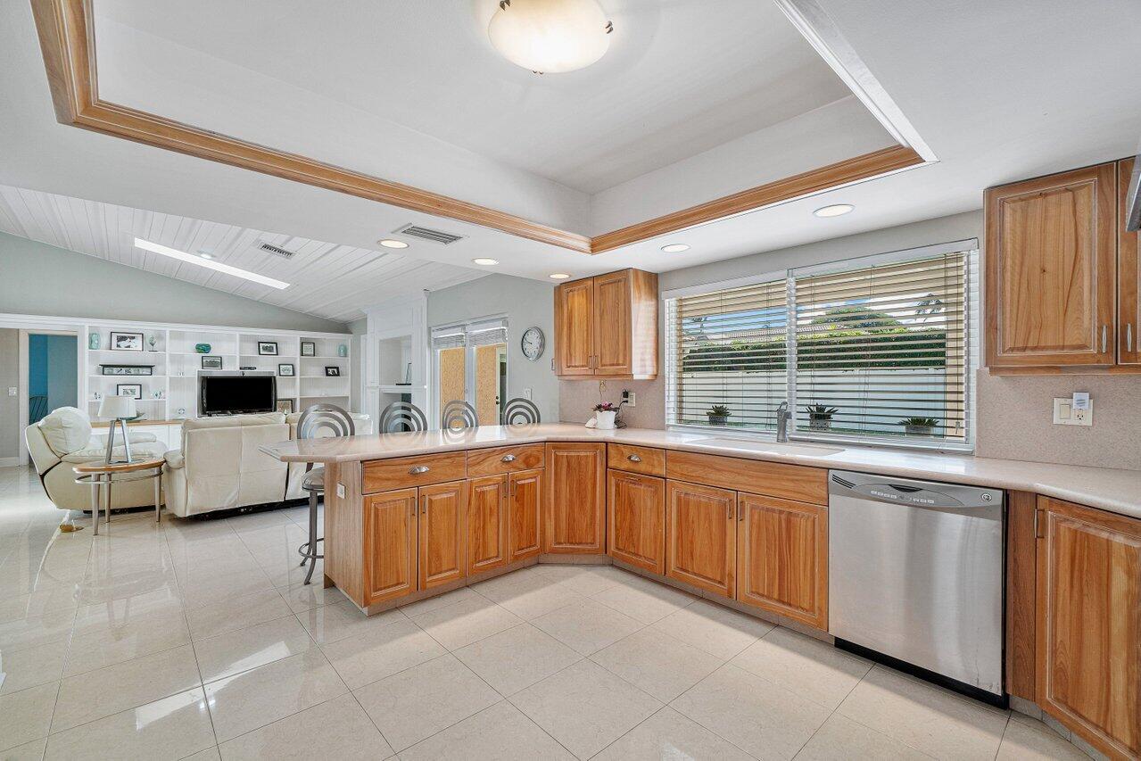 1514 Southwest 6th Terrace Boca Raton, FL 33486 - Photo 8 of 32 KITCHEN