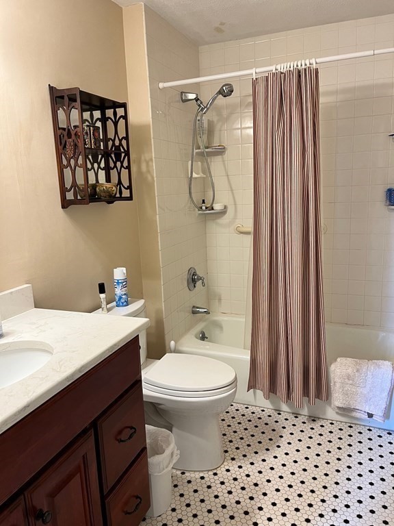 112 Washington Park, Unit 3 Newton, MA 02460 - Photo 10 of 13