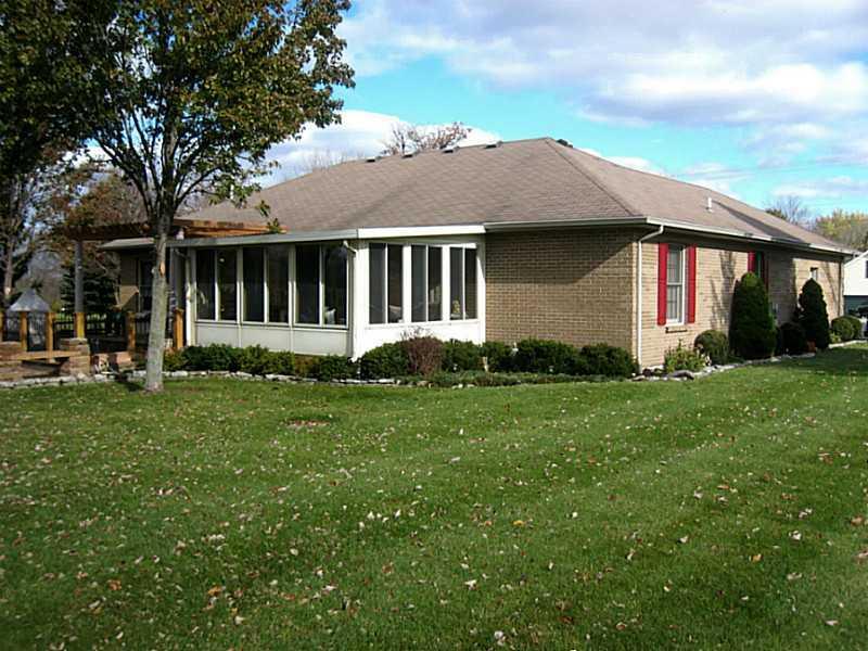 5481 Knollwood Road Springfield, OH 45502 - Photo 3 of 25