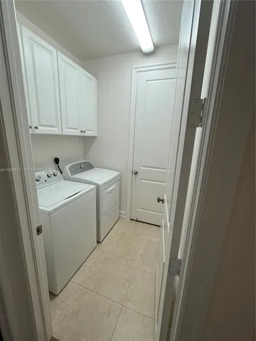 $3,800 | 115 Riverwalk Circle East, Plantation, FL 33325