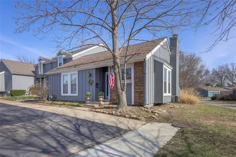 $230,000 | 12100 West 82nd Terrace, Lenexa, KS 66215