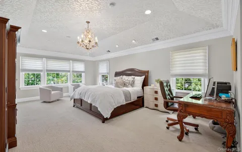 $2,999,999 | 70 Keri Way, Woodbury, NY 11797