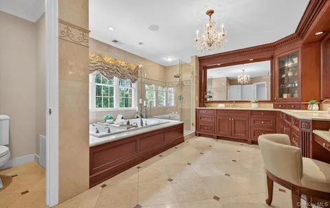 $2,999,999 | 70 Keri Way, Woodbury, NY 11797