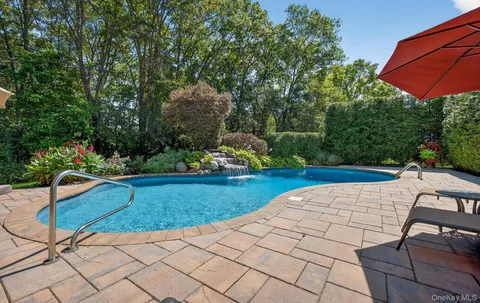 $2,999,999 | 70 Keri Way, Woodbury, NY 11797