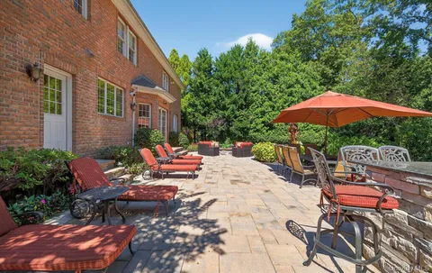 $2,999,999 | 70 Keri Way, Woodbury, NY 11797