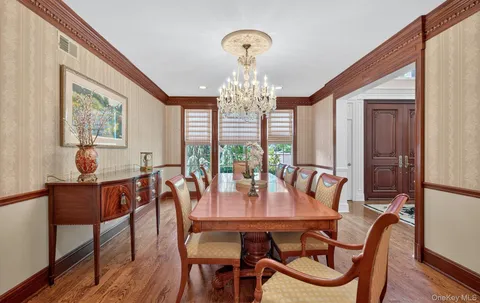 $2,999,999 | 70 Keri Way, Woodbury, NY 11797