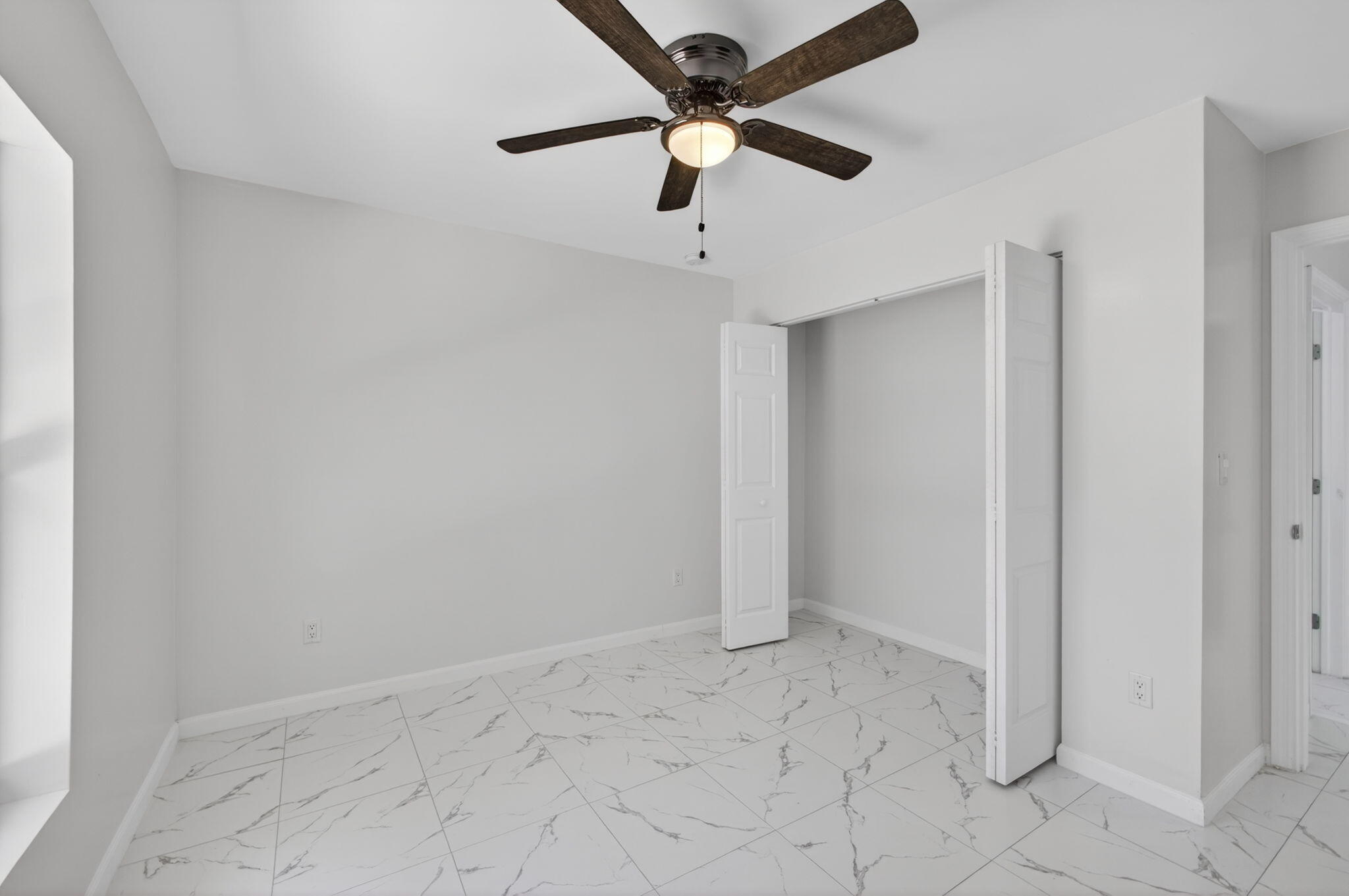 3255 Avenue J Riviera Beach, FL 33404 - Photo 17 of 37 18-web-or-mls-5D1A8549