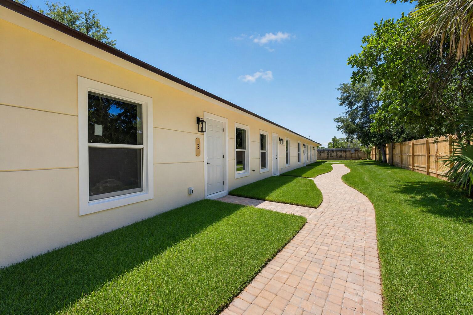 3255 Avenue J Riviera Beach, FL 33404 - Photo 2 of 37 88ADFE95-CA86-4544-820D-072B0D68EFDC