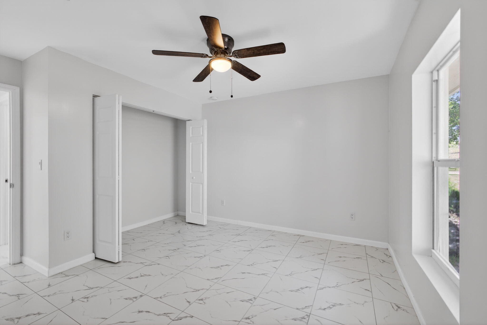 3255 Avenue J Riviera Beach, FL 33404 - Photo 21 of 37 22-web-or-mls-5D1A8565