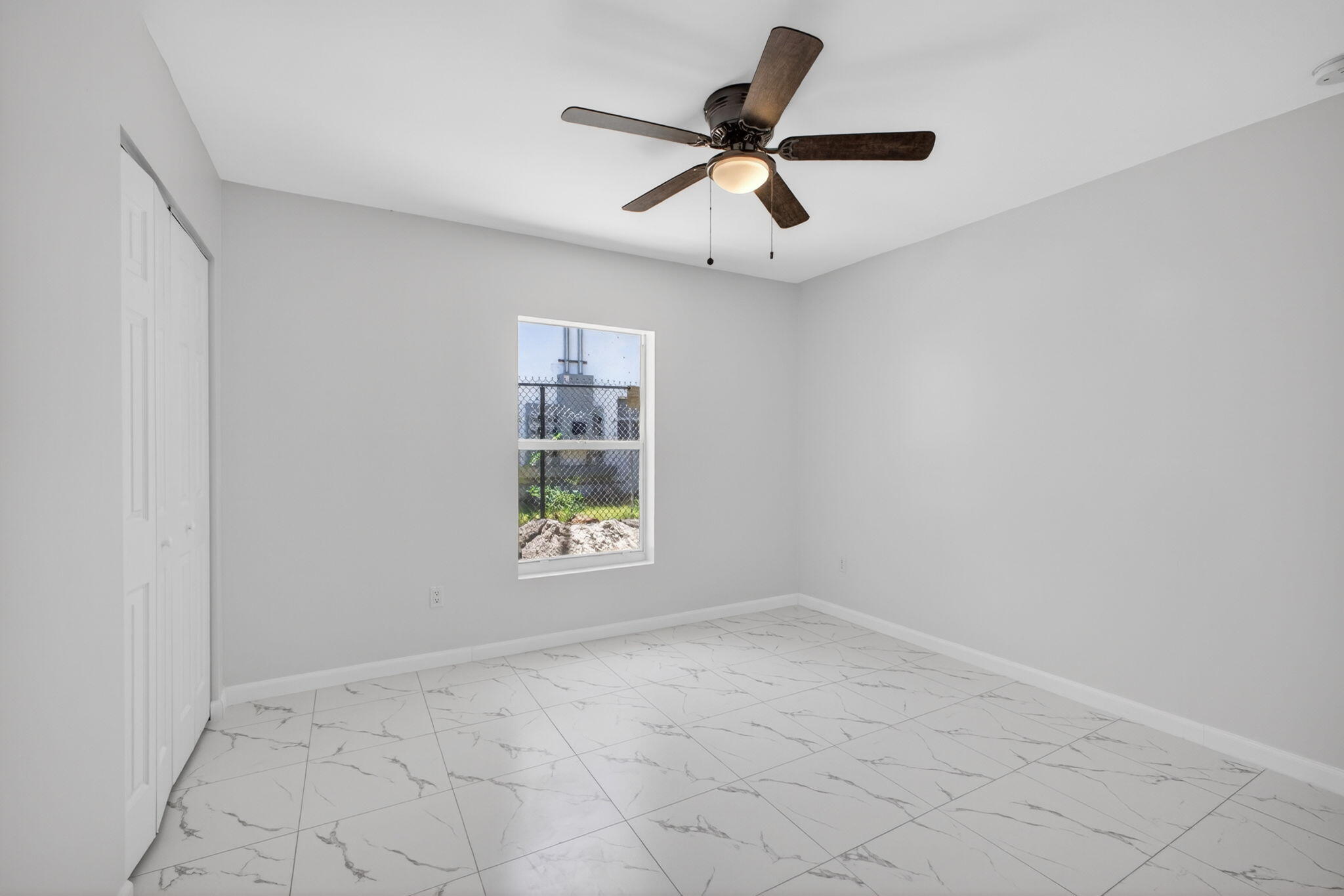 3255 Avenue J Riviera Beach, FL 33404 - Photo 31 of 37 32-web-or-mls-5D1A8615
