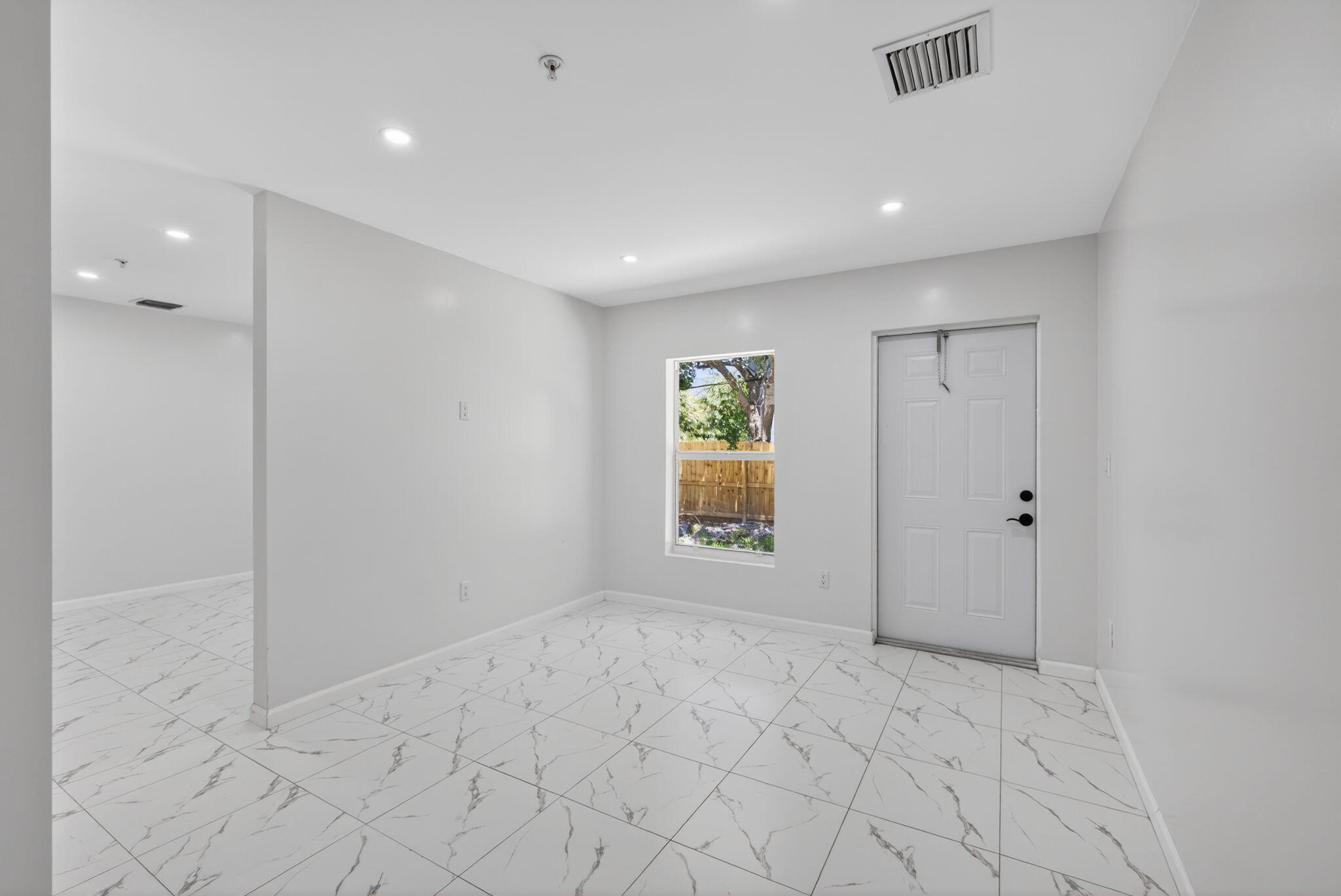 3255 Avenue J Riviera Beach, FL 33404 - Photo 10 of 37 11-web-or-mls-5D1A8510