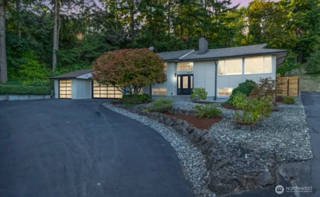 $1,049,500 | 16433 9th Avenue Southwest, Burien, WA 98166