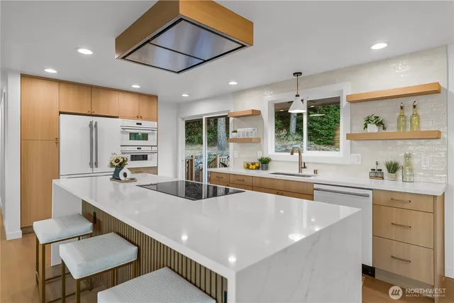 $1,049,500 | 16433 9th Avenue Southwest, Burien, WA 98166