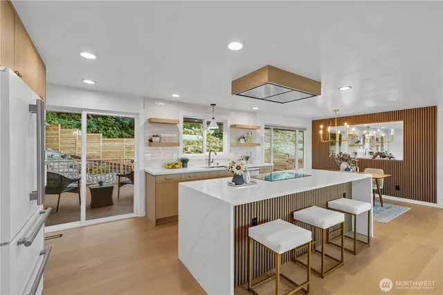 $1,049,500 | 16433 9th Avenue Southwest, Burien, WA 98166