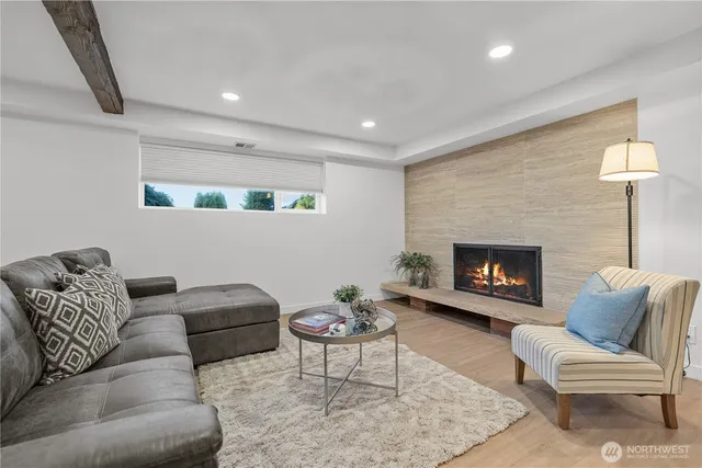 $1,049,500 | 16433 9th Avenue Southwest, Burien, WA 98166