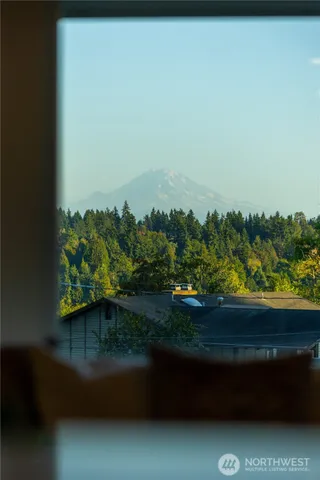 $1,049,500 | 16433 9th Avenue Southwest, Burien, WA 98166