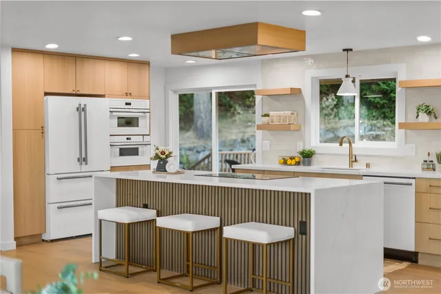 $1,049,500 | 16433 9th Avenue Southwest, Burien, WA 98166