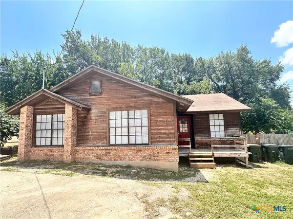 $1,650 | 44 Clark Street, San Marcos, TX 78666