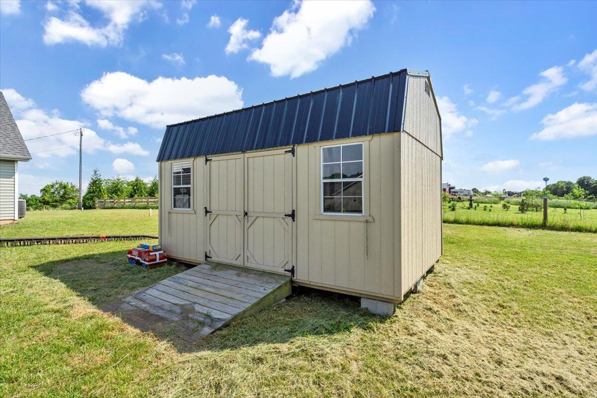 563 Kemp Ford Road Union Hall, VA 24176 - Photo 23 of 38 a view of a backyard