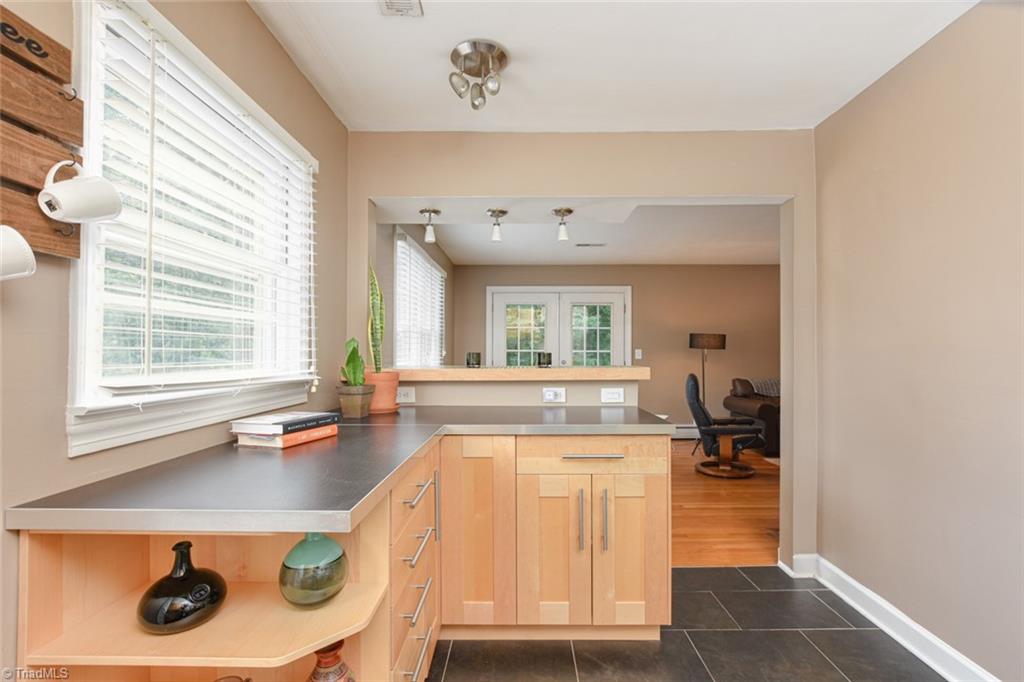3070 Kinnamon Road Winston-Salem, NC 27104 - Photo 6 of 35 Gallery Image 6