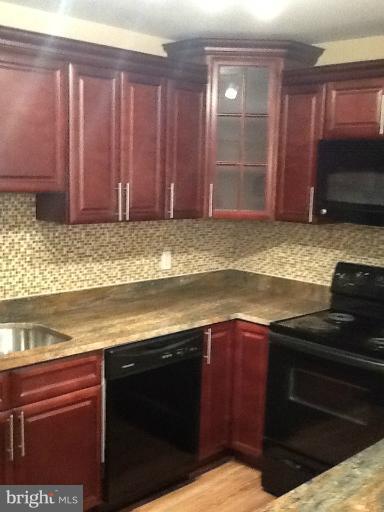 9840 Buckner Road Manassas, VA 20110 - Photo 11 of 16 Kitchen1