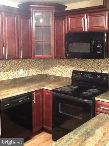 9840 Buckner Road Manassas, VA 20110 - Photo 3 of 16 Kitchen3