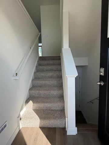 $3,000 | 2167 Yellowstone Boulevard, Mundelein, IL 60060