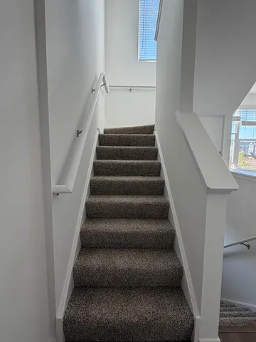 $3,000 | 2167 Yellowstone Boulevard, Mundelein, IL 60060