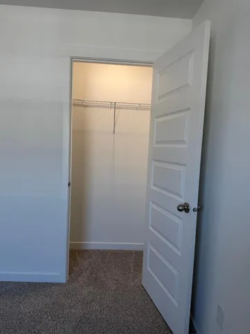 $3,000 | 2167 Yellowstone Boulevard, Mundelein, IL 60060